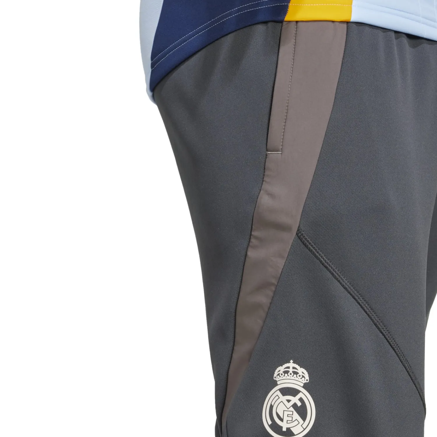 Herren Adidas España, S.A.U Hosen|Trainingsanzüge|Herren CL Trainingshose Winter 24/25 Dunkelgrau