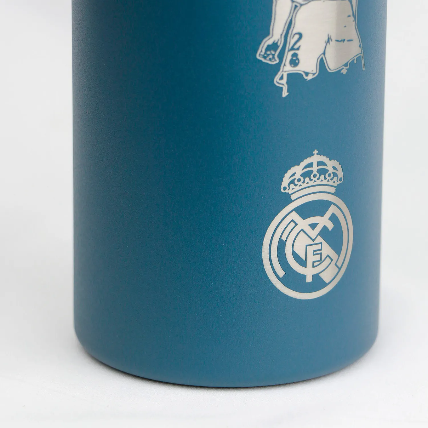 KINETICO Zum Trinken|Thermoflasche Team + Wappen 600ml Ozeanblau Real Madrid